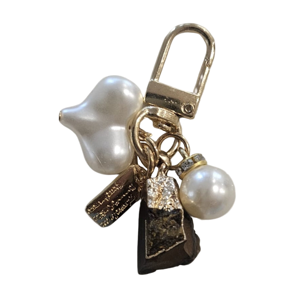 Elegant Keychain with Crystal & Bag Accessory